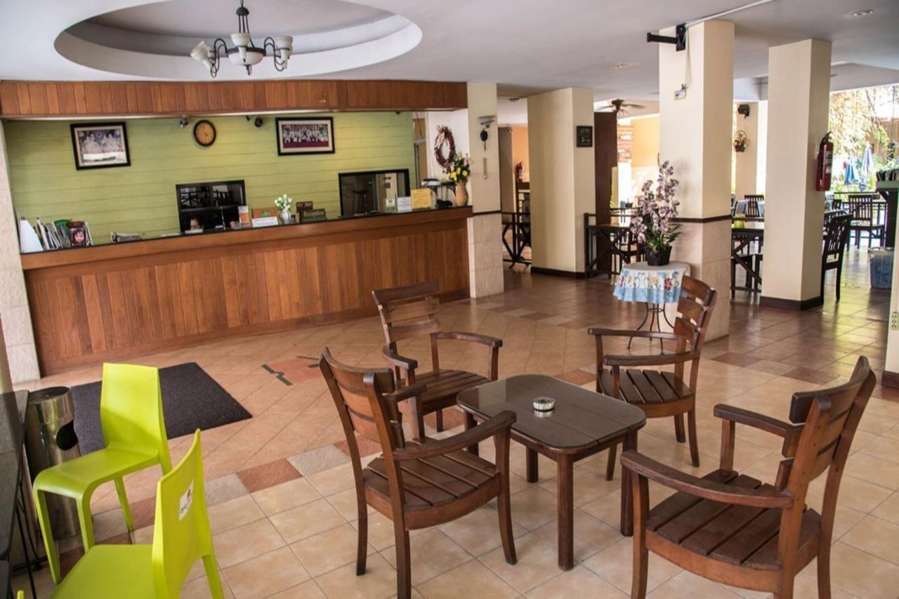 Opey De Place Патая Екстериор снимка
